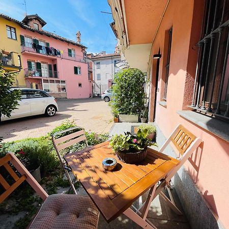 Casa Caroli, Charme E Comfort Nel Cuore Di Alba Exteriör bild