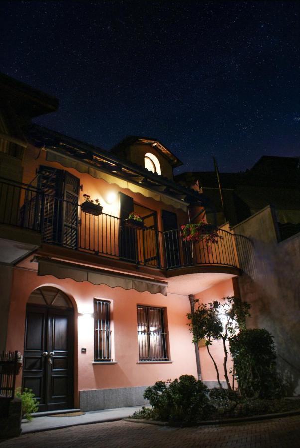 Casa Caroli, Charme E Comfort Nel Cuore Di Alba Exteriör bild