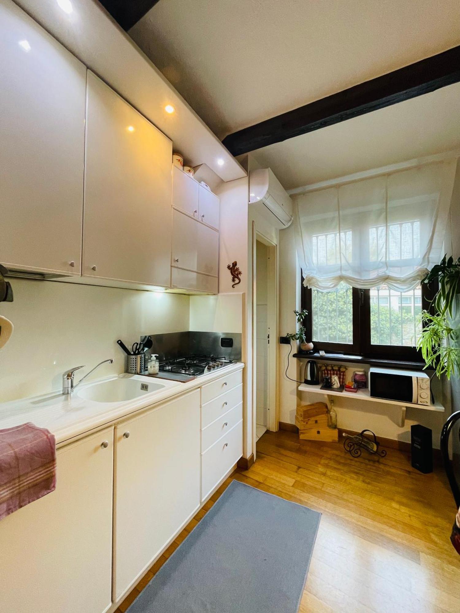 Casa Caroli, Charme E Comfort Nel Cuore Di Alba Exteriör bild